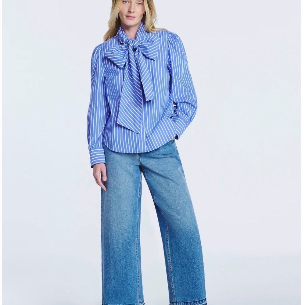 Elegant Blue Striped Blouse with Bow - Picture 2 of 6